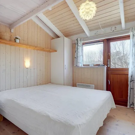 度假居 Bessi - 700m From The Sea By Interhome Laeso